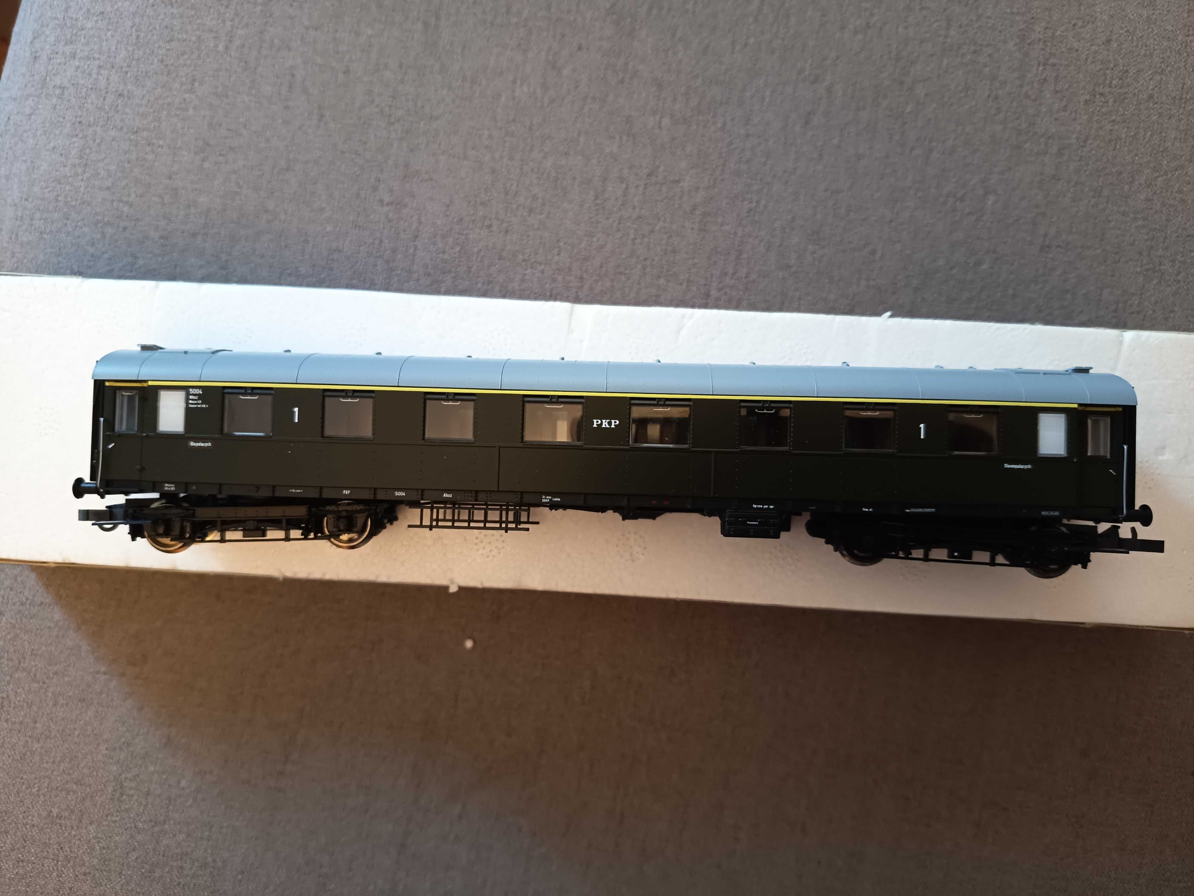 Roco 45845 Wagon osobowy 1 kl