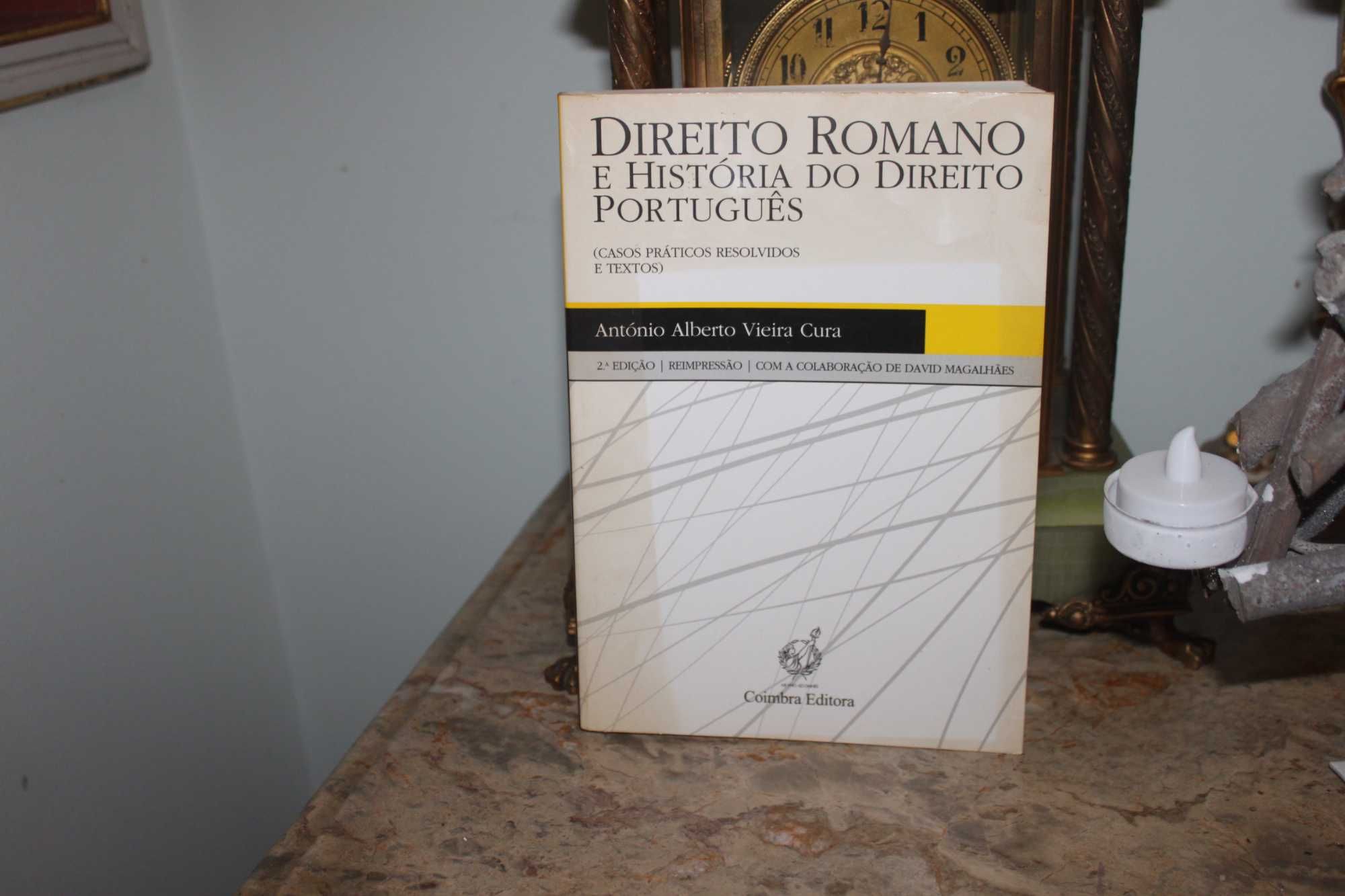 Livro de Direito Romano e História do Direito Português
