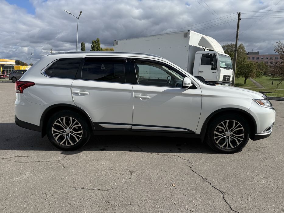 Mitsubishi Outlander 2017