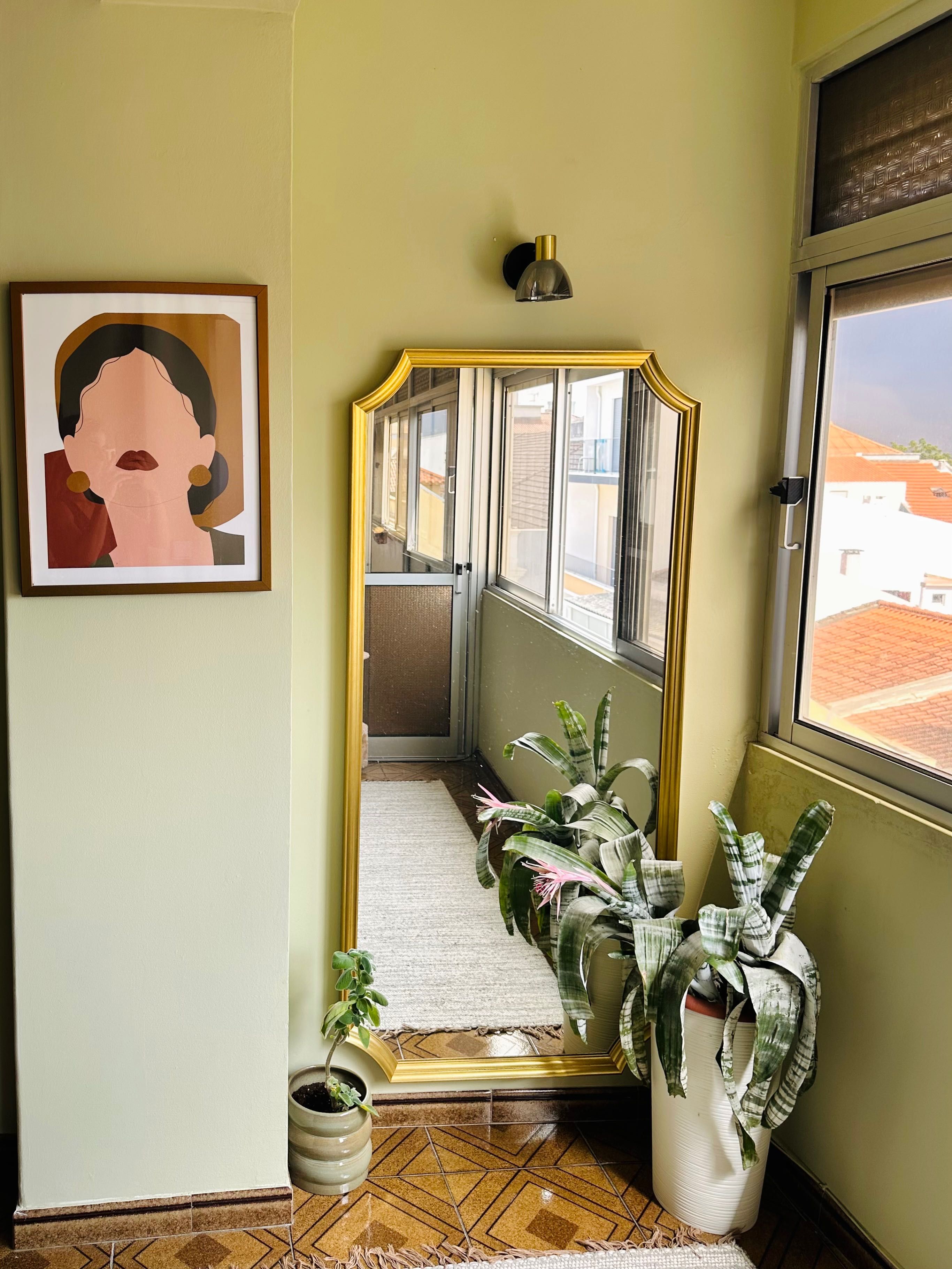 Quarto em alhandra