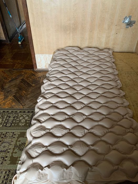 Антипролежневий матрац