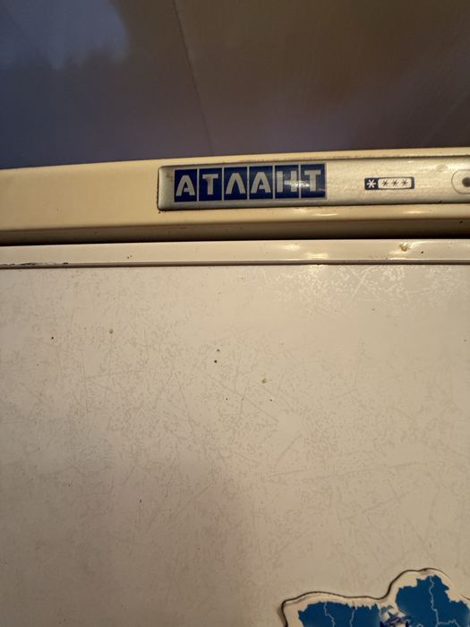 Холодильник Атлант хм5014 робочий