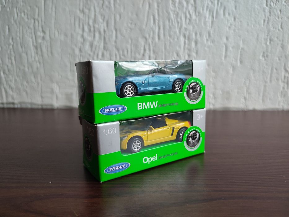 Колекційні модельки машин Welly 1:60