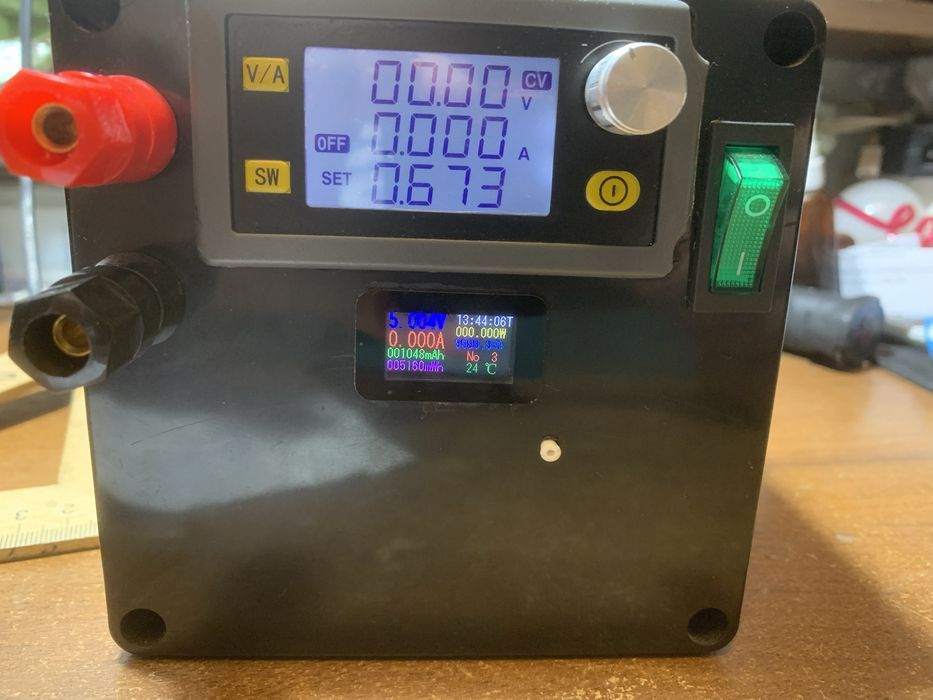 Лаболаторний блок питания 46v 8A