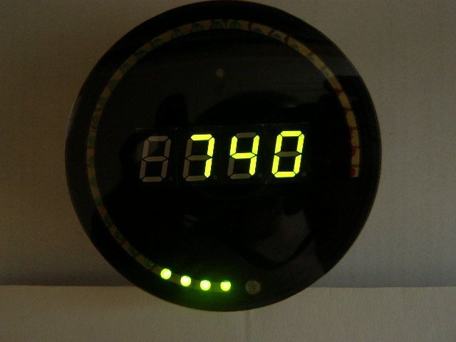 Тахометр цифровий