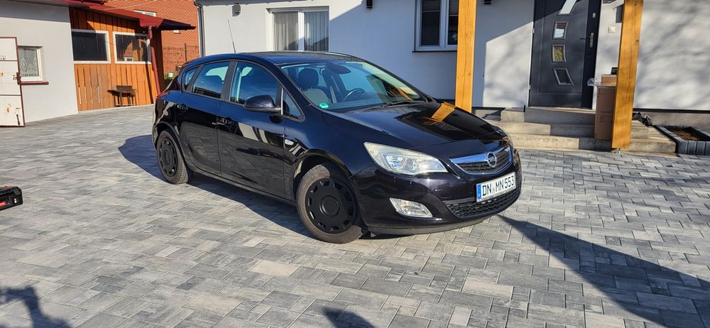 Opel astra 1.6 benzyna