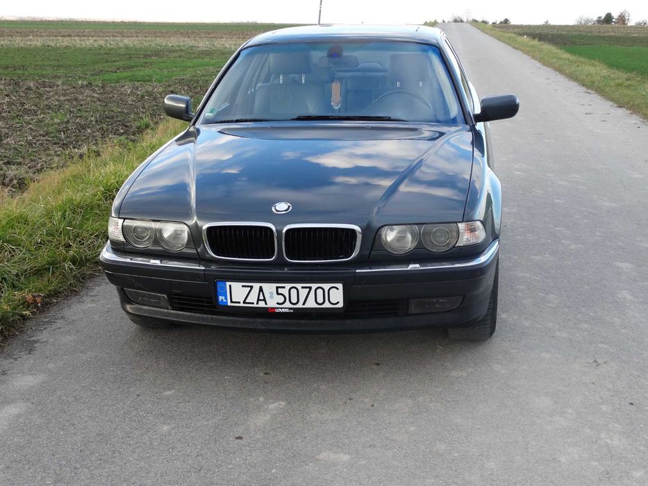 BMW 735i V8 e38 hak