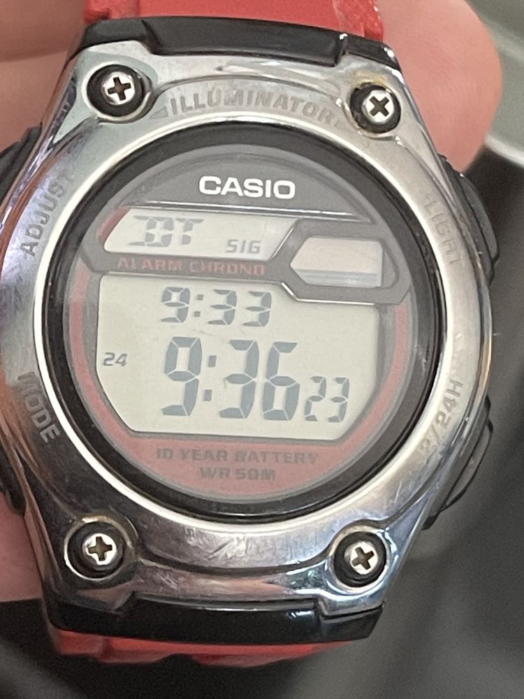 Super zegarek CASIO W-211 w idealnym stanie POLECAM