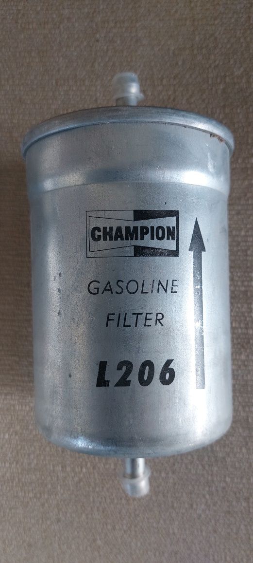 Топливный фильтр Champion L 206