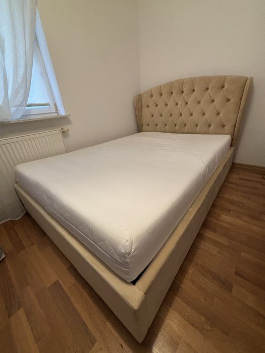 Łóżko sypialniane z wezgłowiem welur beżowe 140x200 z materacem lubbez