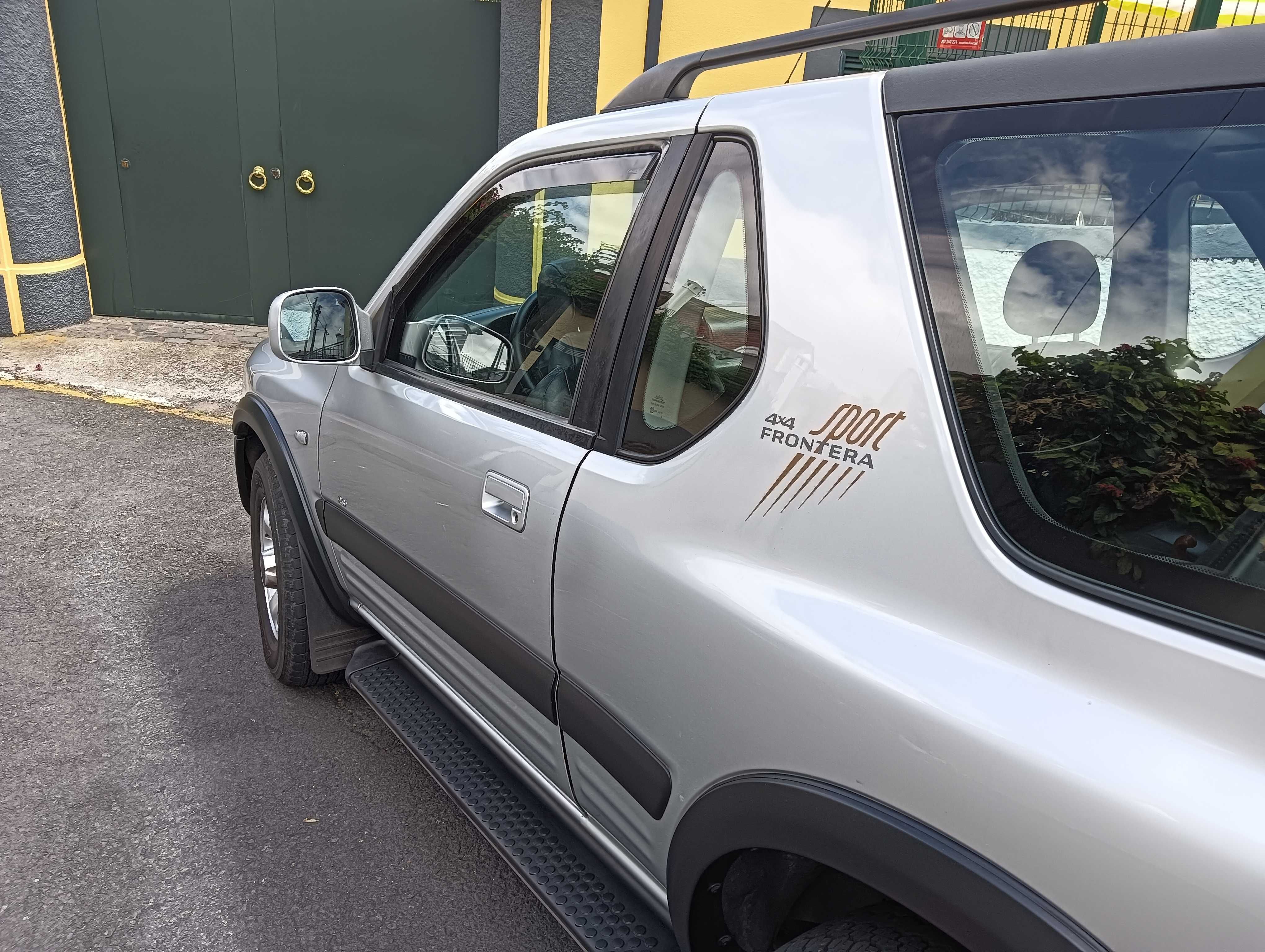 Opel Frontera em bom estado