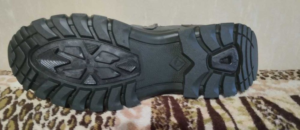 Берци високі демісезонні, 45 розмір