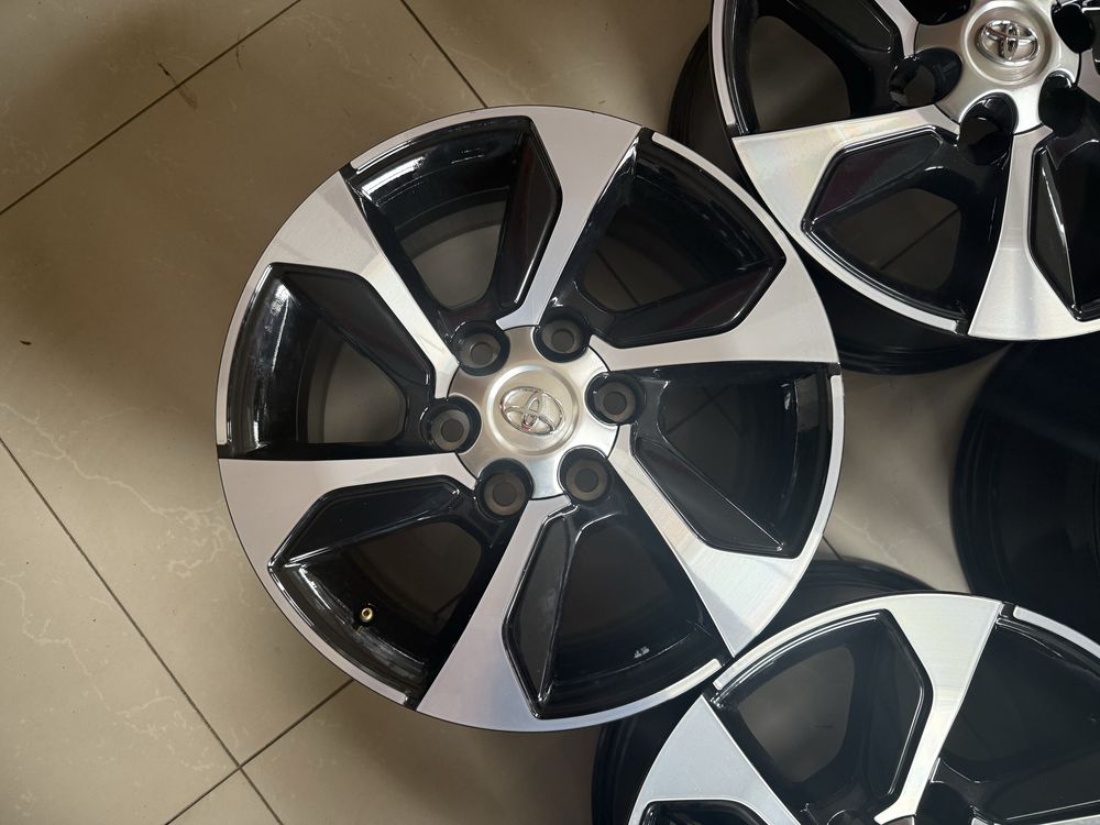 Диски оригінал r17/6/139.7 Toyota Hilux Prado Land Cruiser