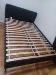 Cama praticamente nova ,comprada há meses.