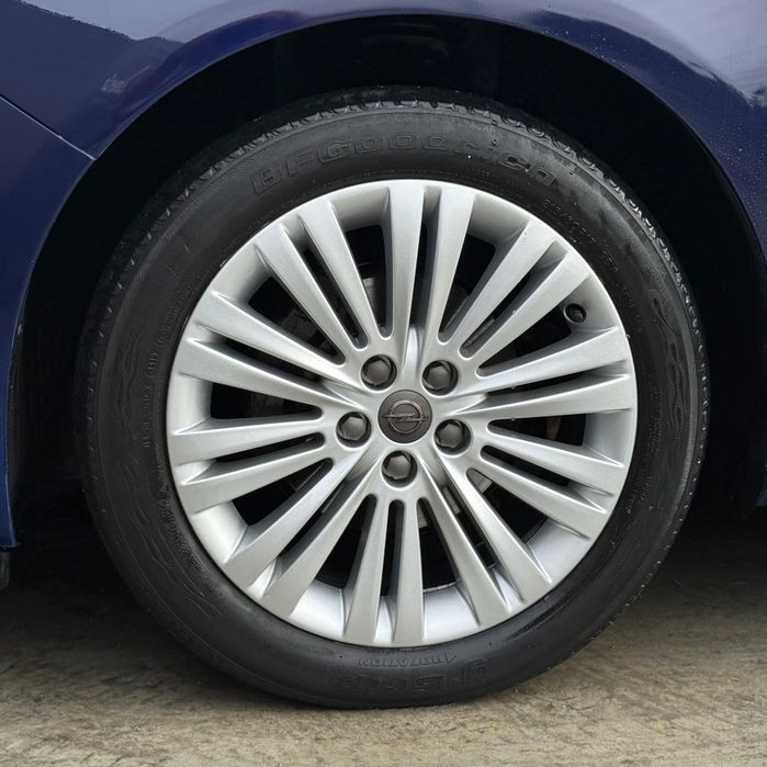 Opel Astra Automático