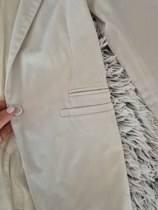 Білий піджак Pull&Bear