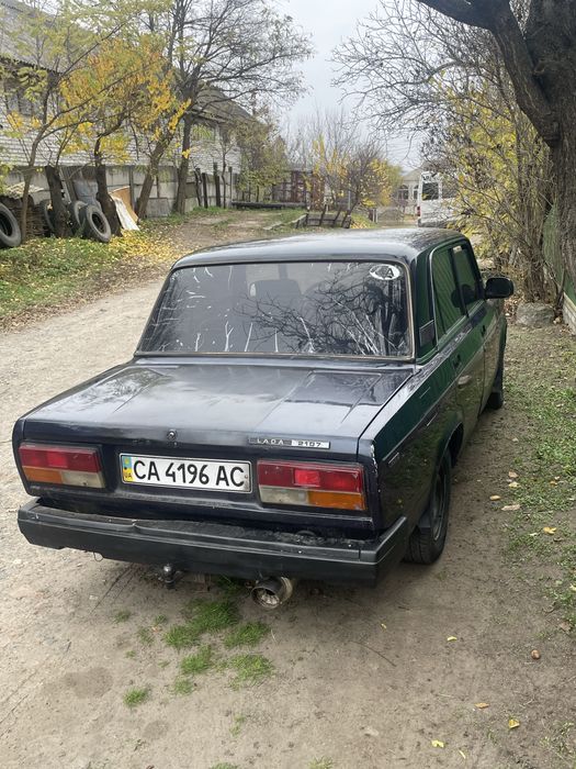 Продам ваз 2107.