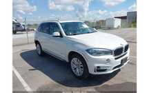 BMW X5 2016 BMW X5 XDRIVE35I Benzyna / Automat / 4x4 / HUD / Duża navi
