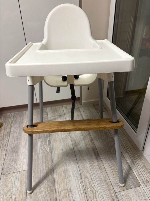 Krzesełko do karmienia Antilop Ikea wraz z poduszka i podnozkiem