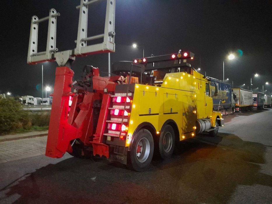 Pomoc Drogowa TIR holowanie cieżarowych S19 S74 S77 Stalowa Wola