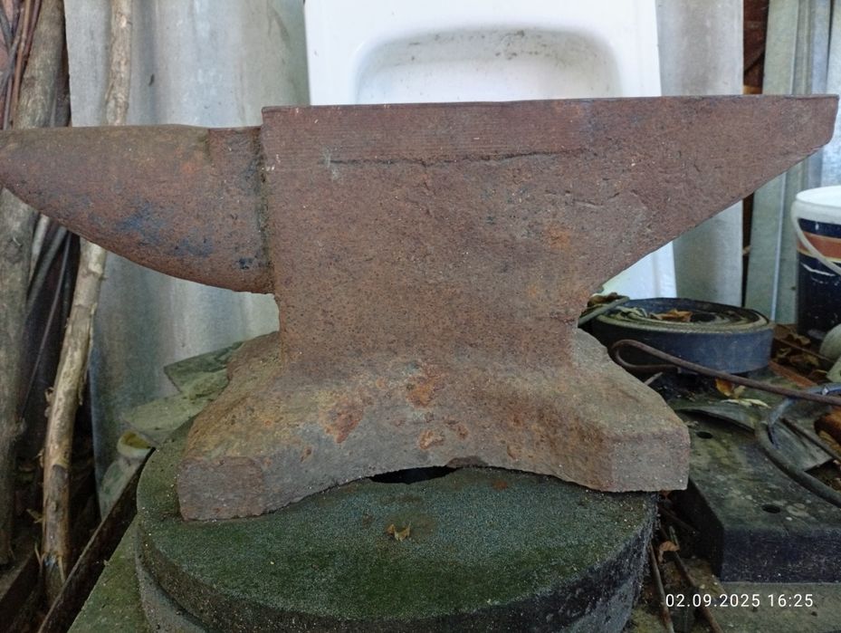 Продам наковальню