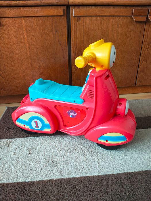 Jeździk skuter Fisher Price