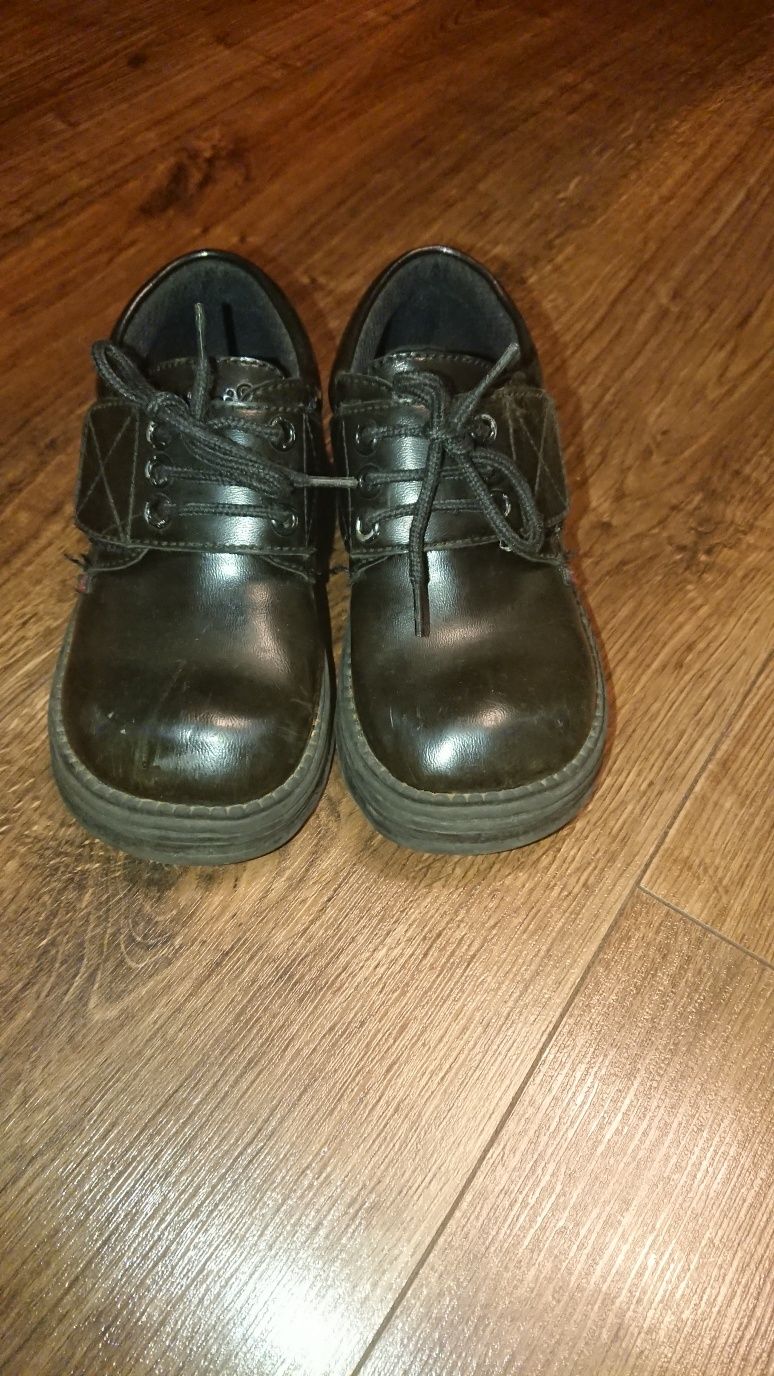 Buty chłopięce 28 czarne
