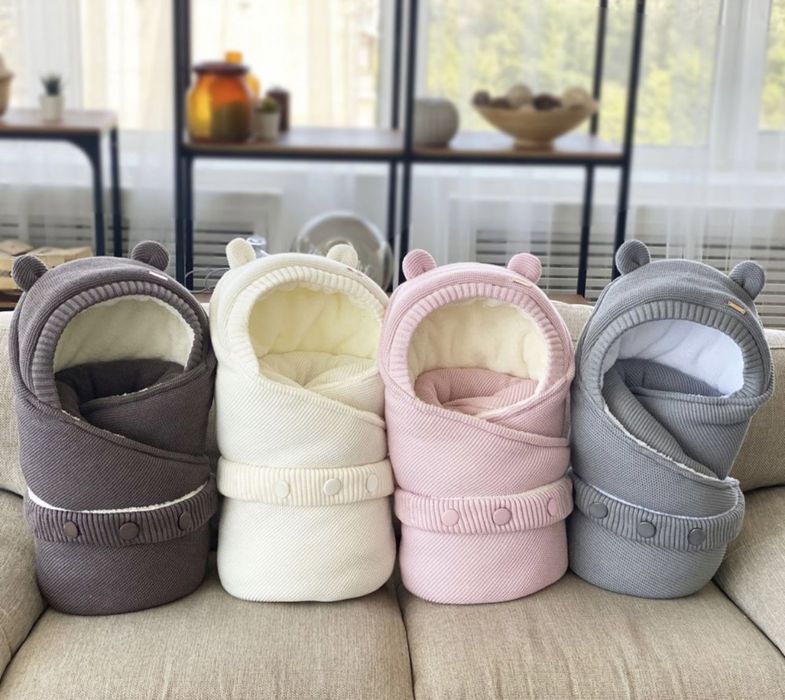 Зимний  вязаный конверт-одеяло на выписку Мишутка, молочный