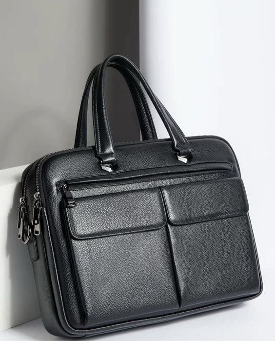 Якісна чоловіча шкіряна сумка- портфель, для ноутбука чи документів