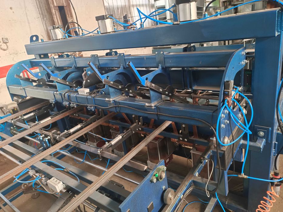 Станок многоконтактной сварки ширина 2метра