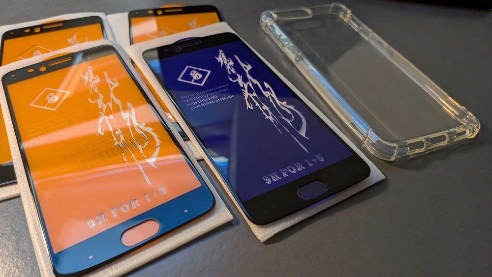 Szkło 9H do OnePlus 5 - pakiet, komplet, 4 sztuki + etui gratis