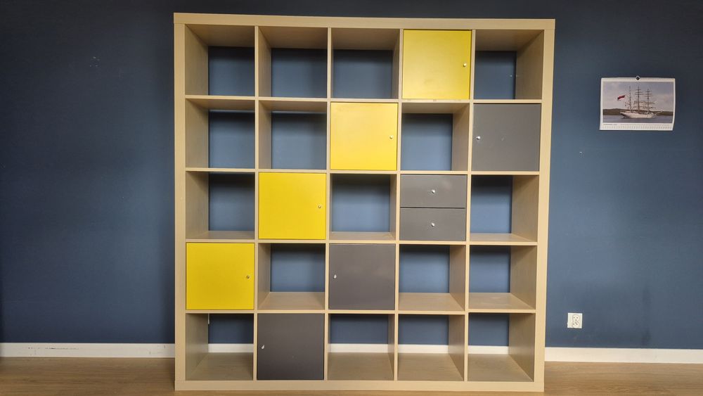 Funkcjonalny Regał Malm/Ikea