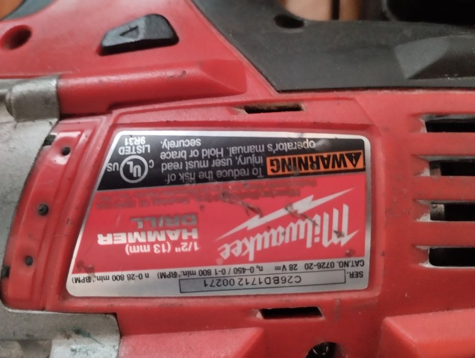 Milwaukee M28 сабельная пила, шуруповёрт.