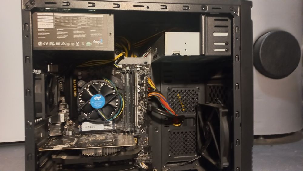 komputer stacjonarny i5 7gen gtx 1050 ssd m.2