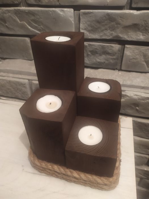 NOWY świecznik z drewna na 4 tealighty