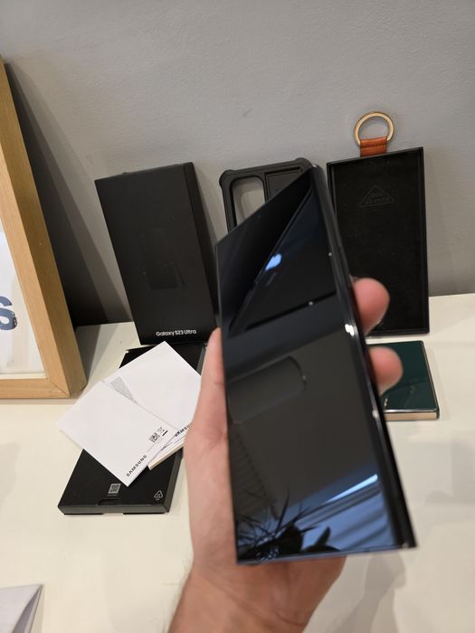 Samsung S23 Ultra 256 GB Swietny stan gratisy