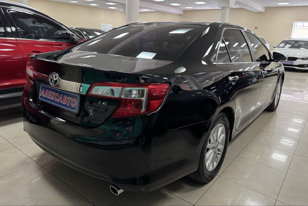 Toyota Camry VII (XV50) 2.5і 16V 6АКПП 2011 р.в. (178 к.с.)