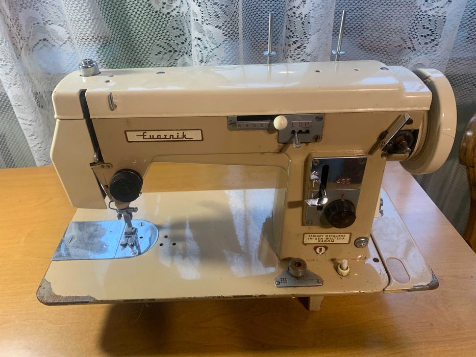 Maszyna do szycia Łucznik typ 432