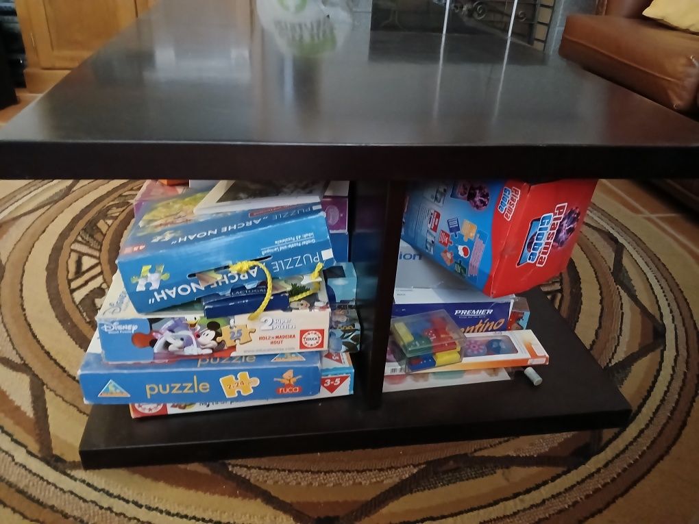 Mesa de sala com arrumação