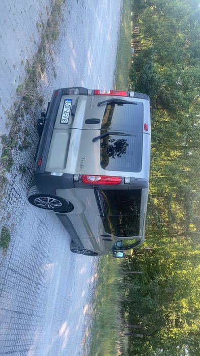 Wynajem Busa 9-Osobowego Laweta Blaszak | Transport | Atrakcyjne Ceny