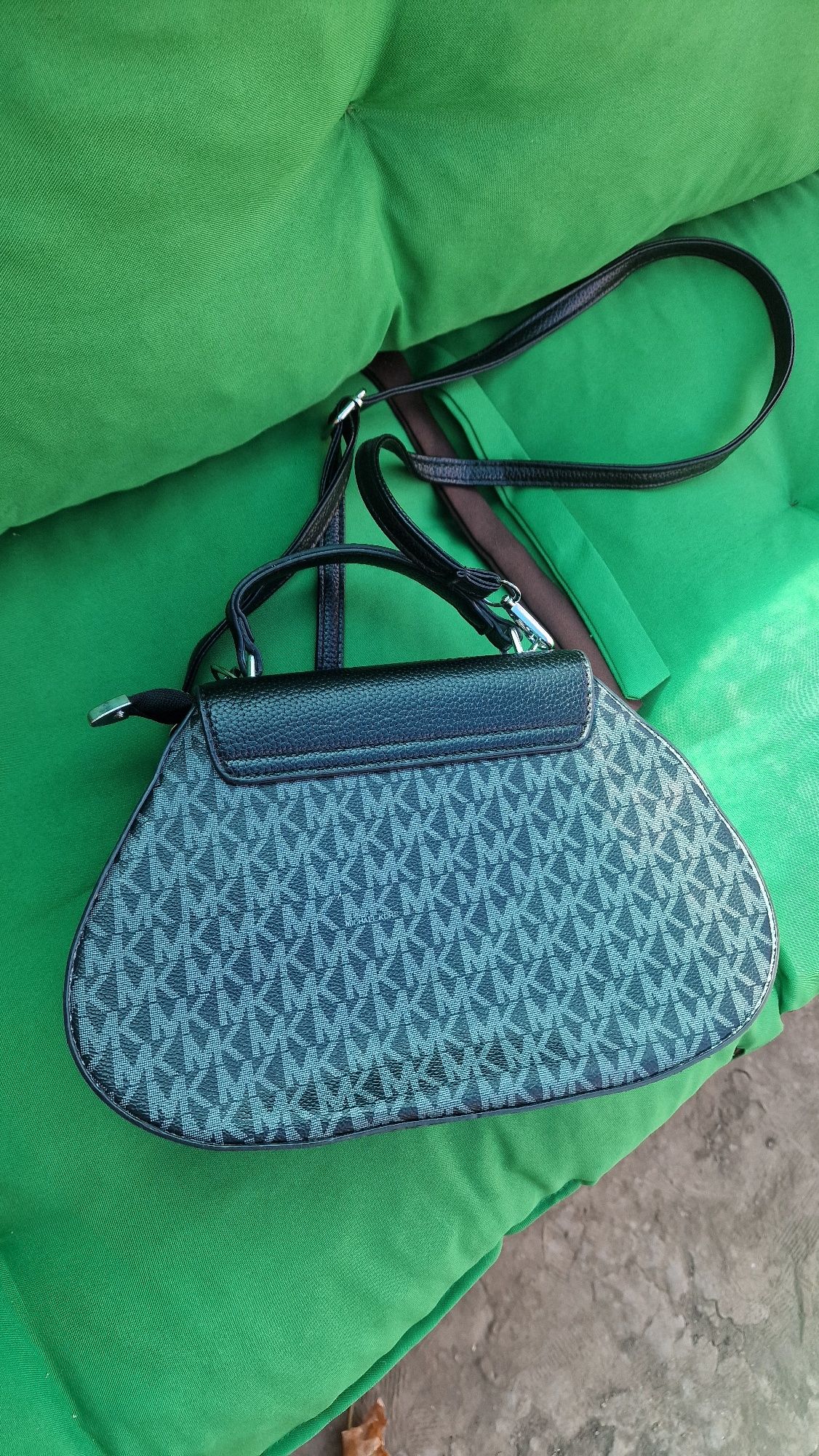 Продам две женские сумки, сумка от Zara и Michael Kors
