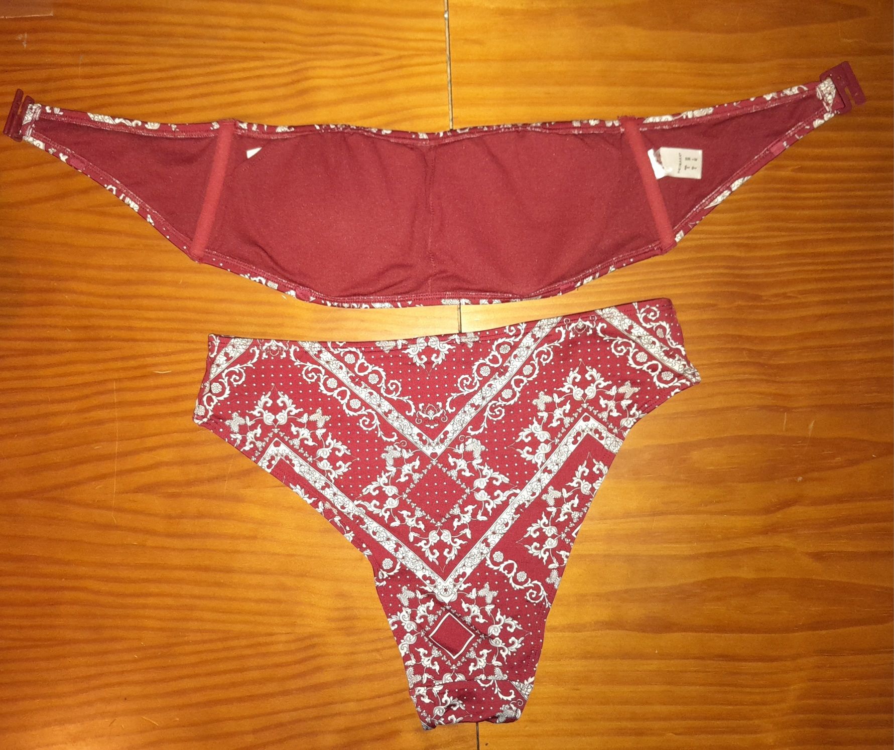 Bikini Primark com padrão