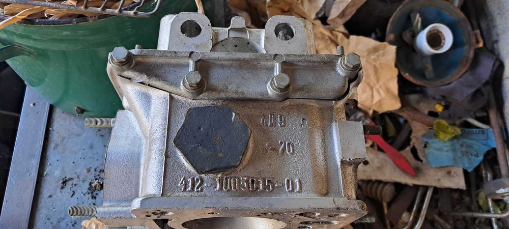 Головка блока циліндрів М412, 2140, 2141, 1,5л, срср.