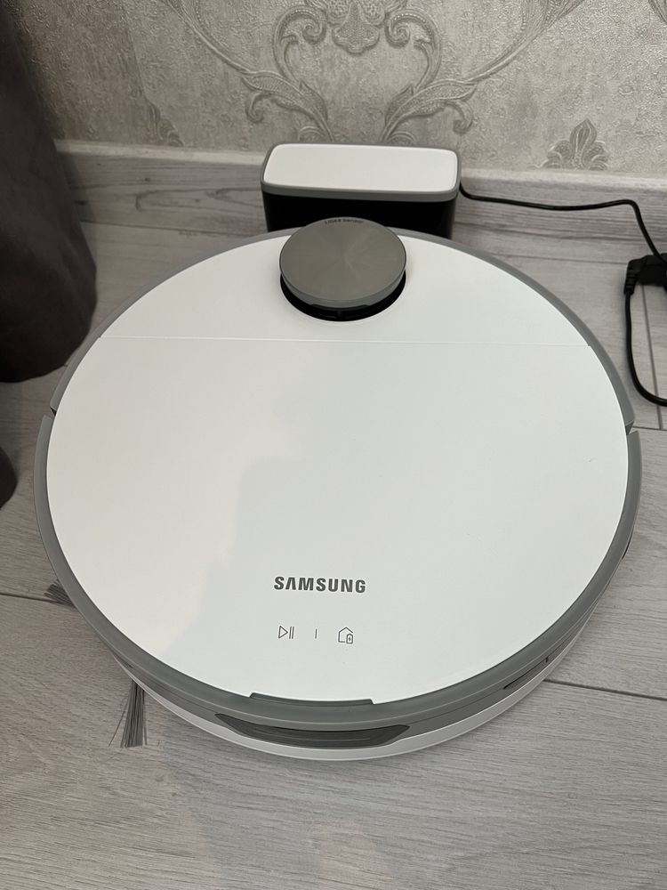 Робот пилосос Samsung VR30T80313W
