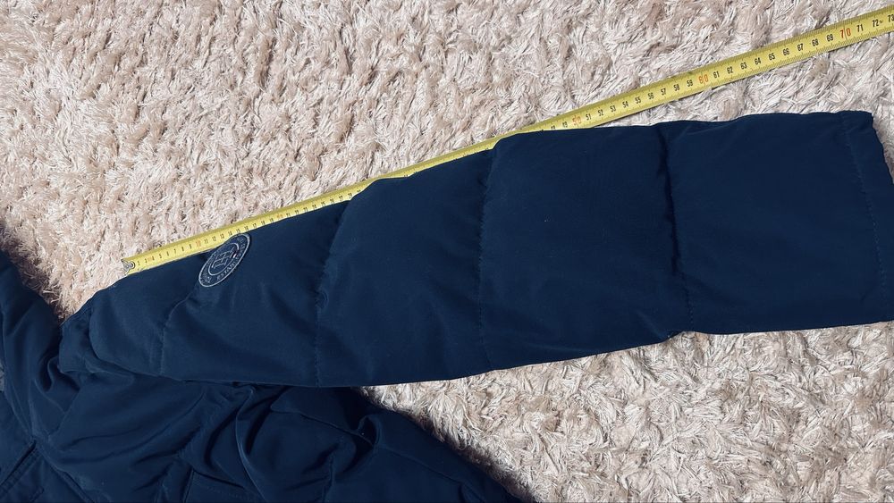 Фірмовий чоловічий пуховик