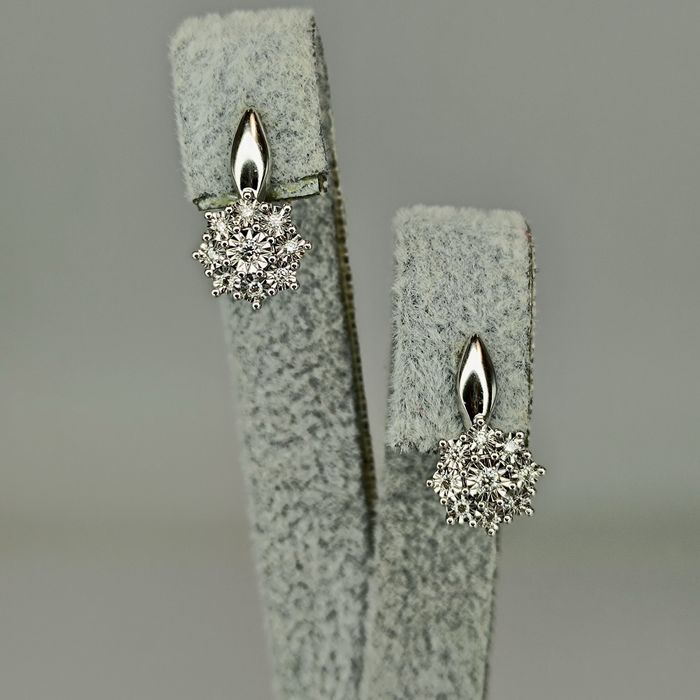 Серьги из белого золота 585 пробы с бриллиантами