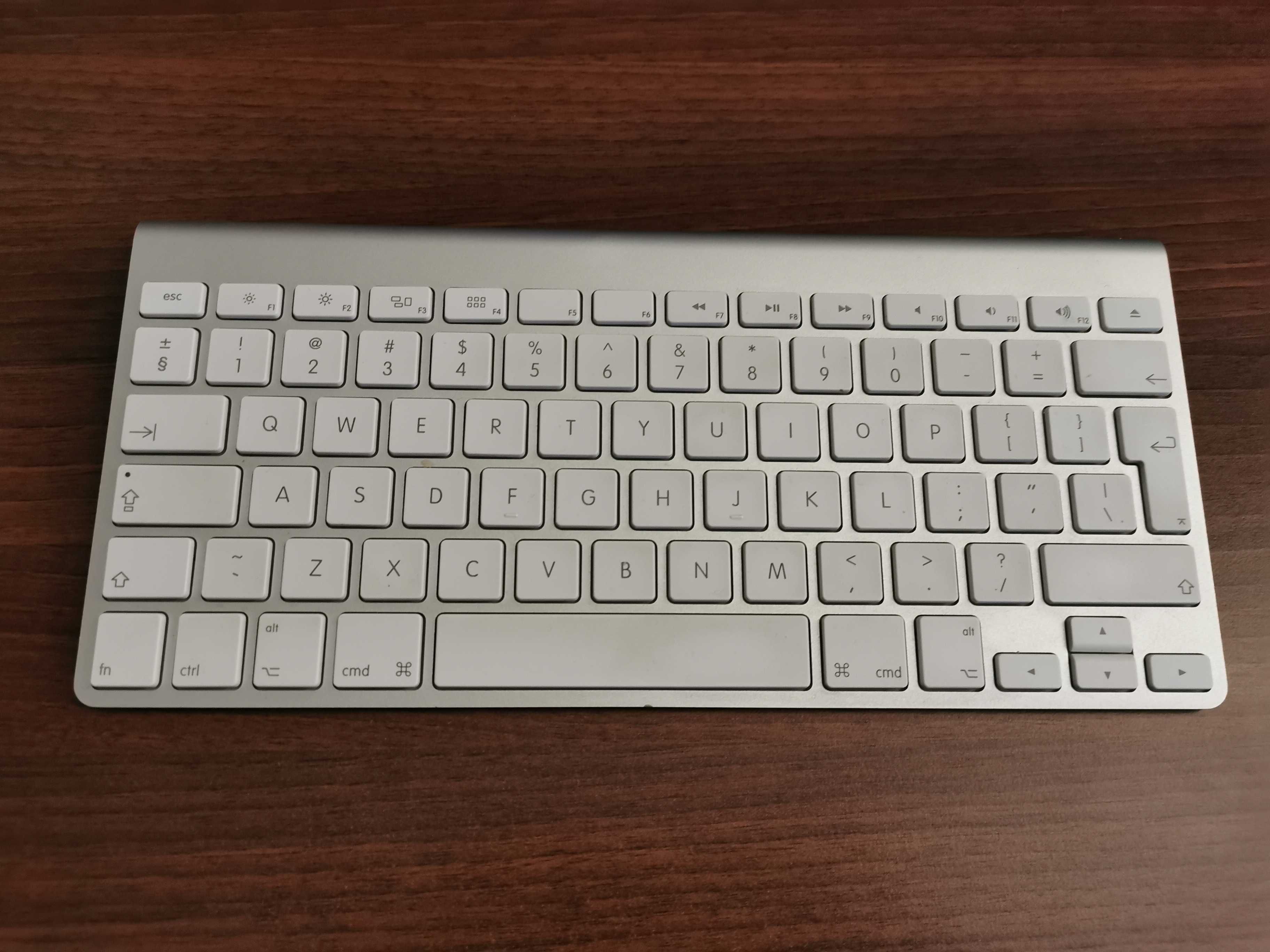 Mac mini 2018 Model A1993 + klawiatura A1314