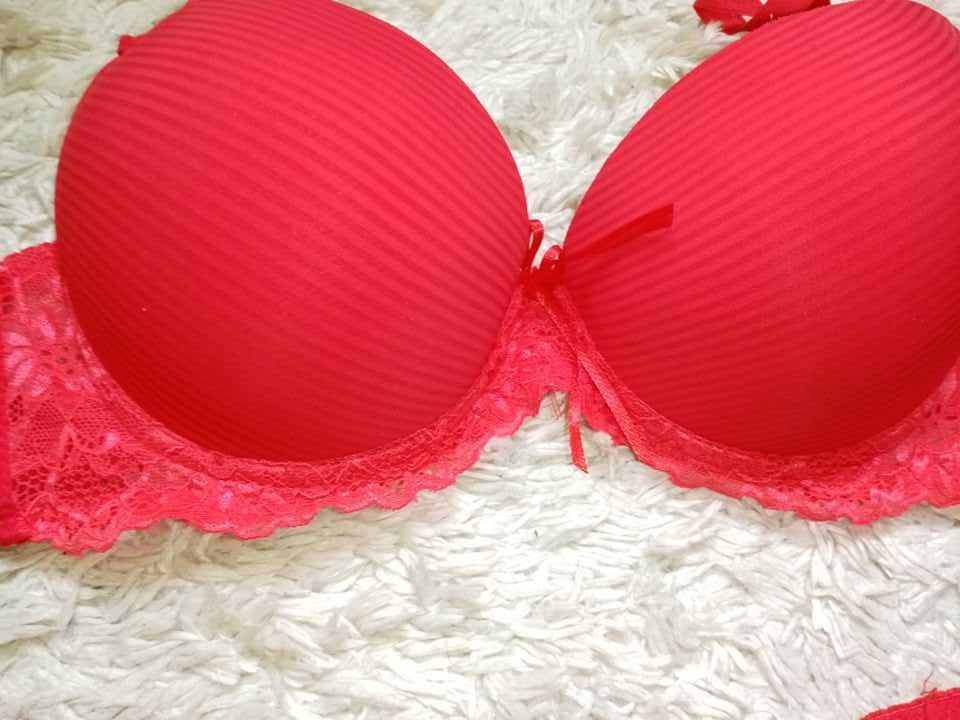 Biustonosz push - up