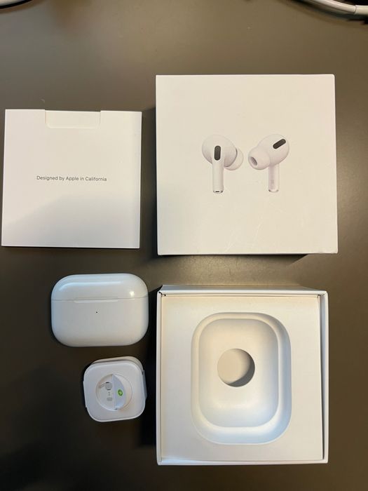 AirPods Pro (1ª geração) com estojo wireless – para peças ou reparação