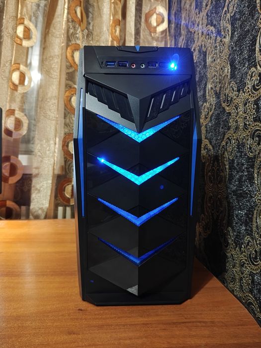 Ігровий пк із підсвічуванням, rx 550, 4 gb